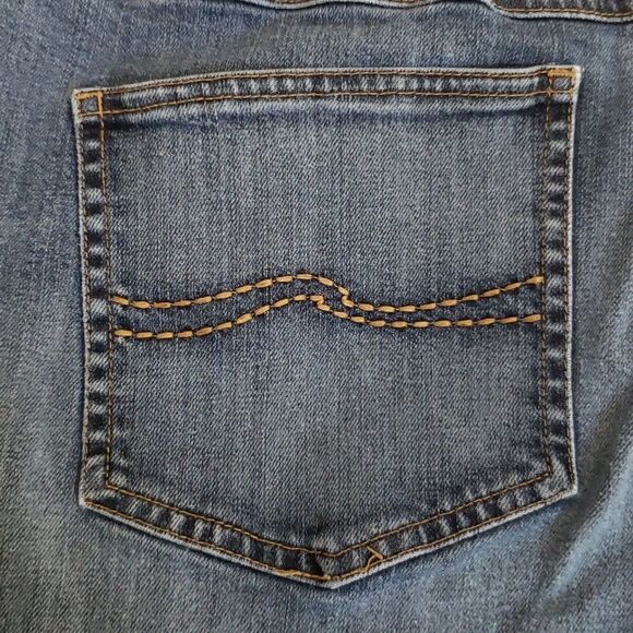 Talbots Jeans Womens sz 12 Petite Stretch Denim Barrel Leg Crop Medium Wash - Picture 7 of 7